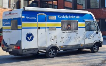 Kuuloliiton kuuloauto.